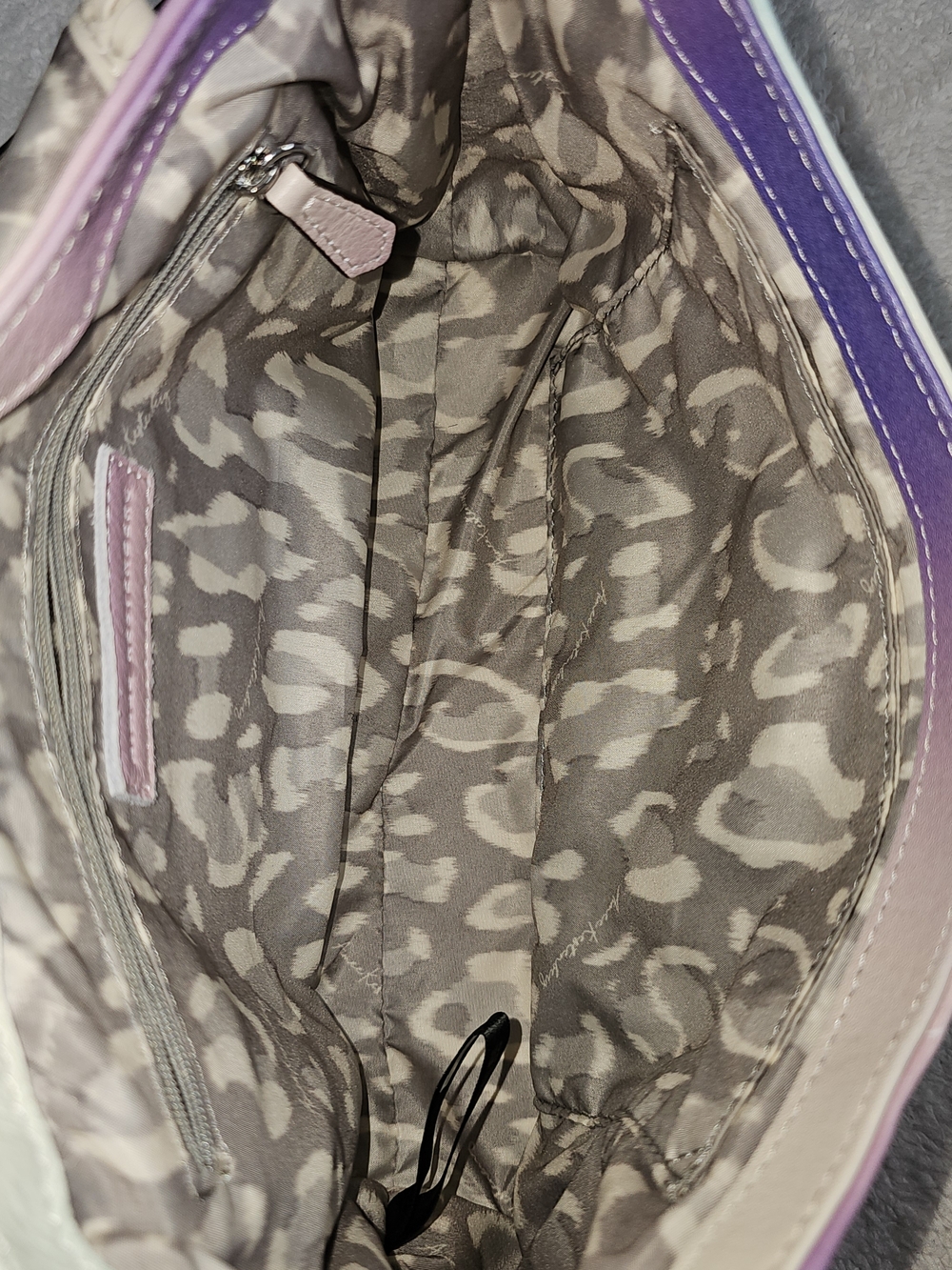 Aimee Kestenberg Pebble Leather Crossbody All For Love Aruba Ombre. - Picture 12 of 14
